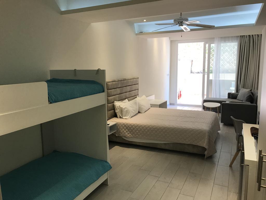 Porto Palio Beach Hotel PalaiónTsiflíkion المظهر الخارجي الصورة